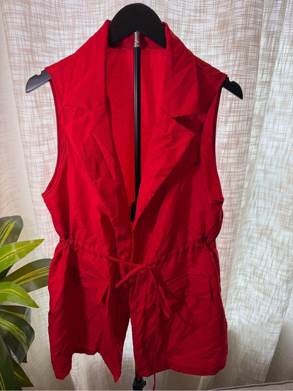 SHEIN Red Sleeveless Tie-Waist Vest